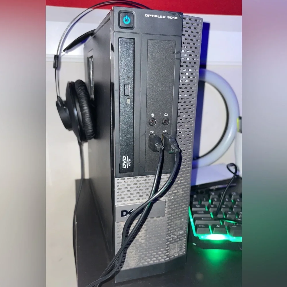 35in computer with a pc 1tb of memory 8g Ram